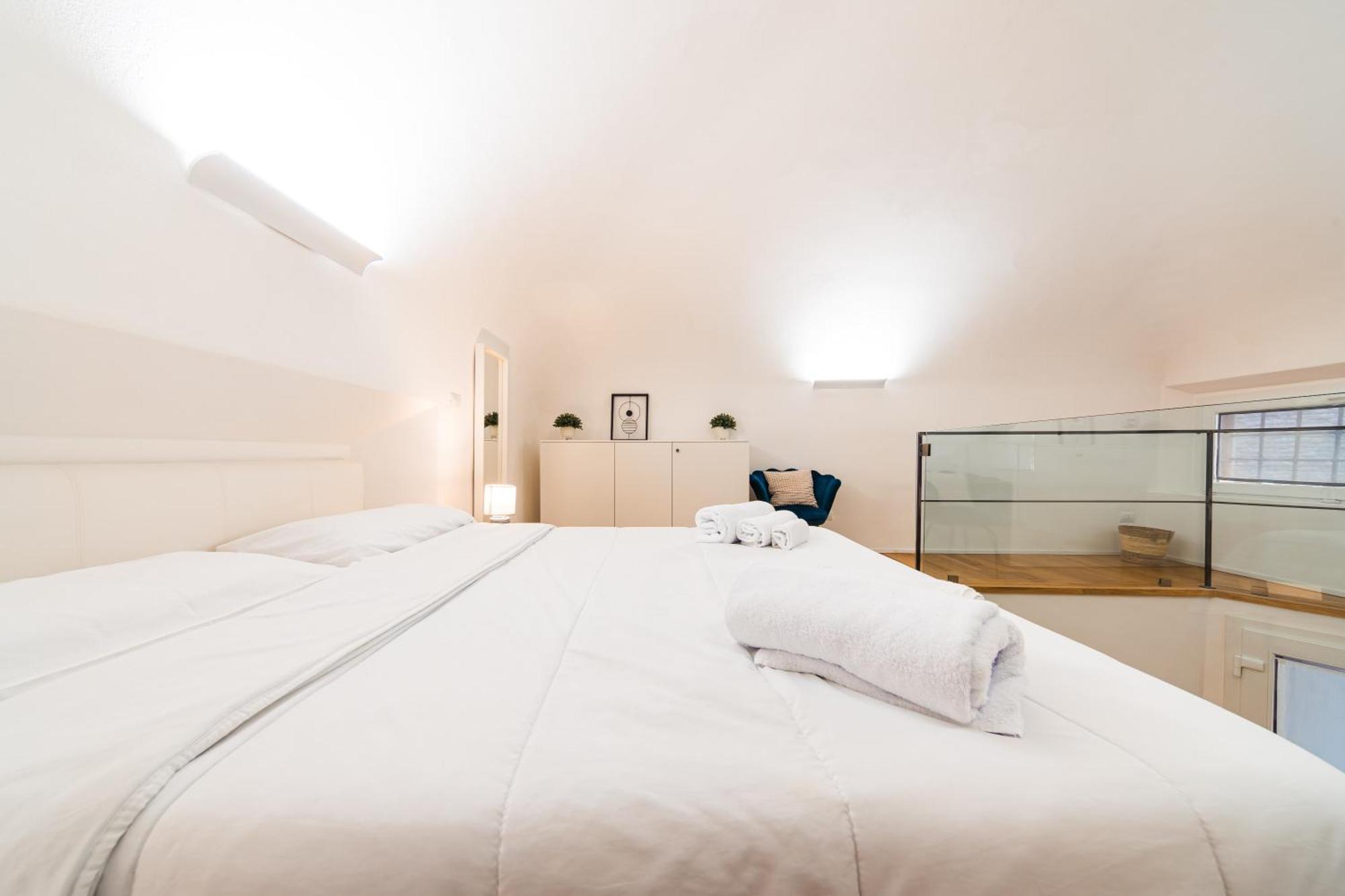 Lilli House - Suite In The Heart Of Болоня Екстериор снимка