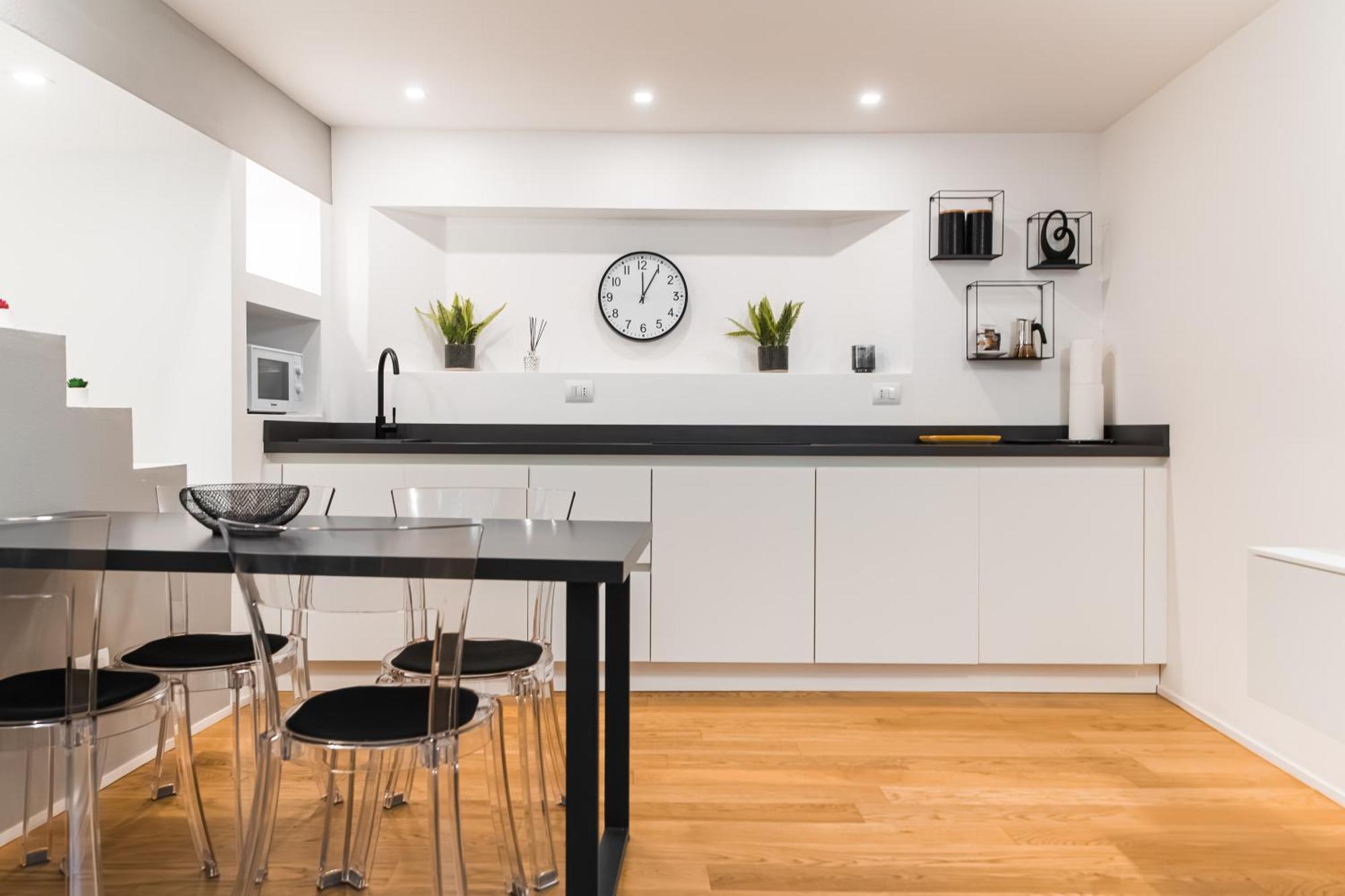 Lilli House - Suite In The Heart Of Болоня Екстериор снимка